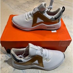 WOMENS NIKE AIR MAX BELLA TR 5 SHOES WHITE/BLACK/METALIC/SILVER US 8.5